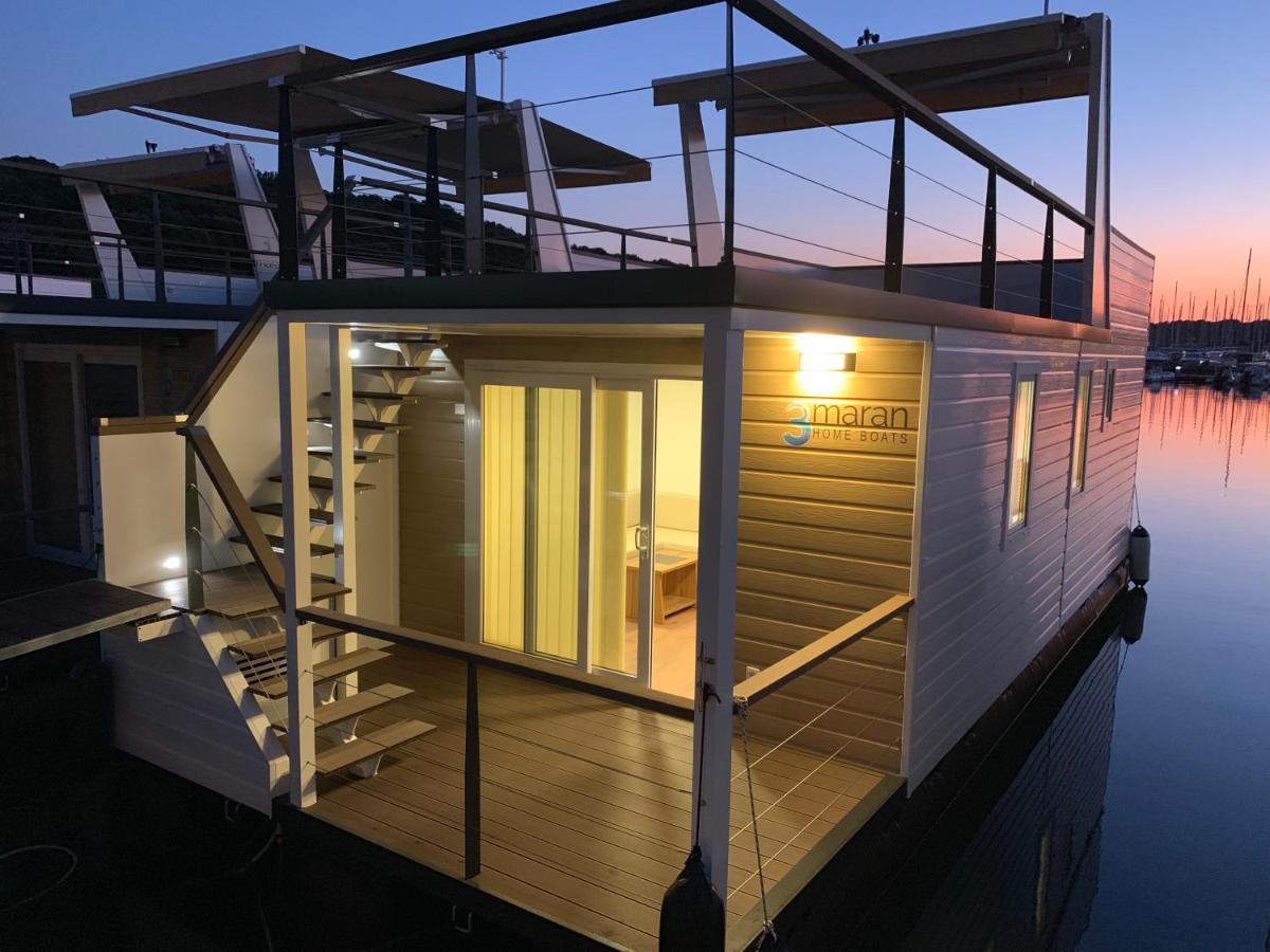Vila Floating House - Arena 2 Pula Exteriér fotografie